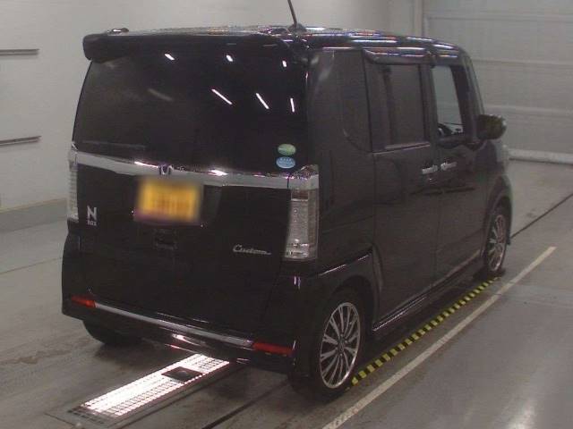 806 HONDA N BOX JF1 2016 г. (CAA Tokyo)